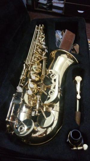 Saxo alto impecable