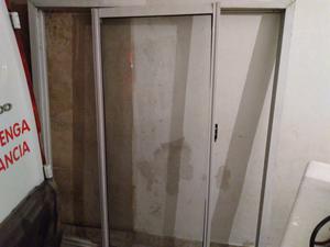 Vendo ventana de aluminio blanco