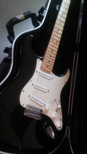 FENDER STRAT "MIM" (made in Mexico) IMPECABLE