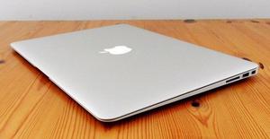 MacBook Air  i5