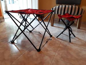 Vendo mesita y 2 banquetas de camping! Como nuevas. Escaso