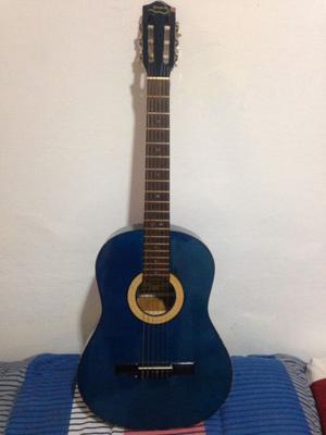 Vendo guitarra criolla de la marca " Gracia"