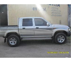 250.000 HILUX 2003 DC 3.0 Titular