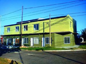 3 duplexs, 2 casas y 1 departamento en block