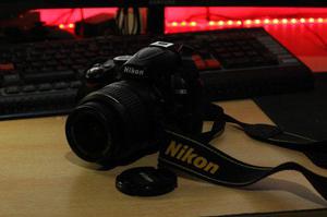 Camara Nikon D3000 + Lente Kit 18-55 + Bolso Original