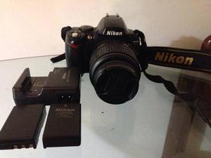 Camara Nikon D40 + Lente 18-55 + Cargador Y 2 Baterias