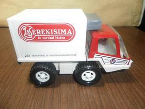 Camion De La Serenisima De Chapa Y Plastico