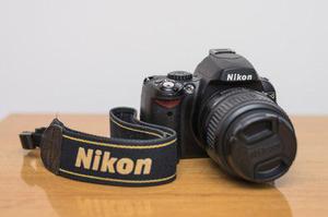 Cámara Réflex Nikon D40 + Lente Zoom 18-55 F/3.5-5.6g Ed