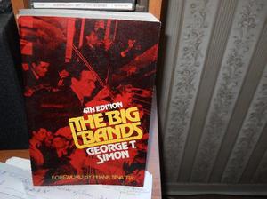 LIBRO THE BIG BANDS (GEORGE T.SIMONS)