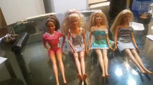 Muñecas Barbies.