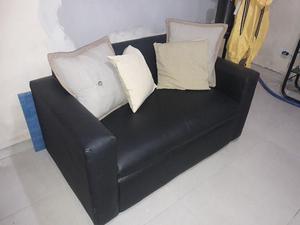 Sofa con compartimento sin uso