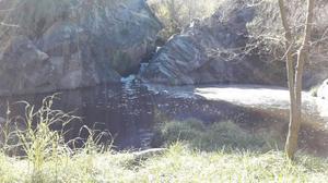 Terreno con de 100 mts costa río y 6.500 mts2 en el Volcán