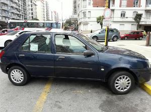 Vendo Ford Fiesta 2001