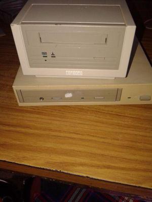 Vendo antigua lectora de cassete y lectora de cd scsi