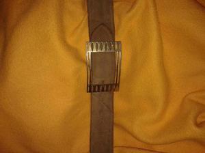 Cinturon Cuero Gamuza hebilla bronce dorado 94cm