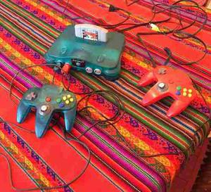 Consola Nintendo 64 Color Ice Con Dos Controles Y Un Juego