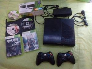 Consola Xbox 360memoria externa 320gb 2 Joystiks5 juegos
