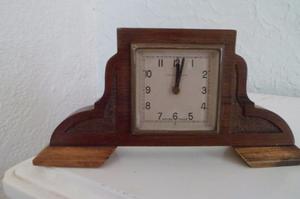 Reloj Antiguo De Mesa De Roble Casa Escasany Suizo