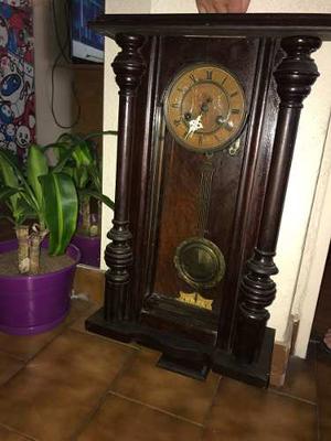 Reloj Antiguo De Pendulo