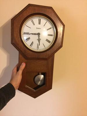 Reloj De Pared De Roble, Funcionando En Buen Estado!