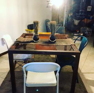 Vendo juego de comedor industrial