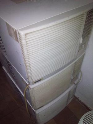 Vendo tres aires acondisionado frio 2500 frigoria