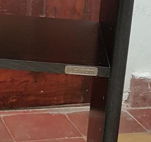 Mesa de TV Platinum, Unico detalle el que se ve en la foto,