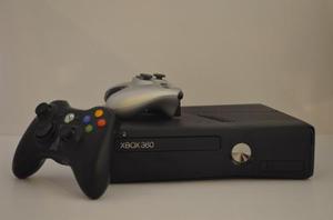 Xbox 360 4gb. Kinect 4 Juegos Como Nueva 2 Joysticks Orig