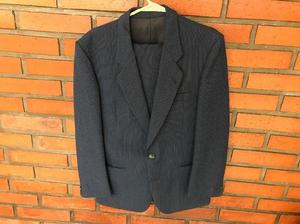 Vendo Trajes en Excelente estado y Calidad! Varios Modelos!