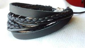 Pulsera De Hombre En Cuero Color Negro- Mayma Queens Bijou