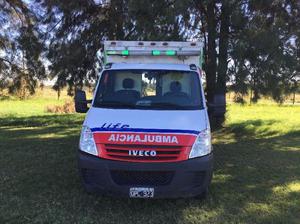ambulancia iveco 2015