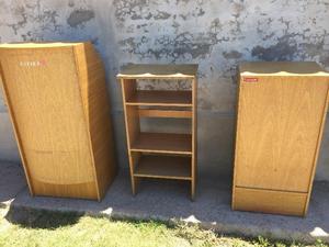 VENDO MUEBLES MOSTRADORES CON CAJA