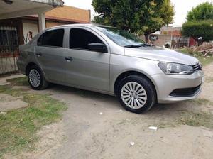 VOLKSWAGEN VOYAGE 1.6 CONFORTLINE PLUS 2014 - 36.000 KMS