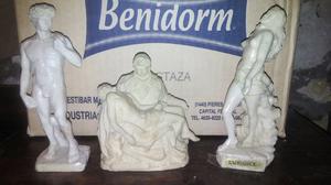 Vendo 14 estatuas de marmolina de 15 cm a 10cm