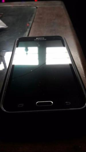 Vendo celular j7