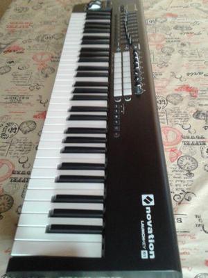 Controlador Midi Novation Novation LaunchKey 61 MK2