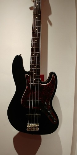 Bajo Fender México Jazz Bass Deluxe Modificado