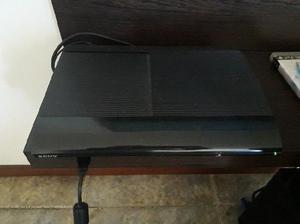 Playstation 3 PS3 250 GB – 2 joystick y 6 juegos digitales