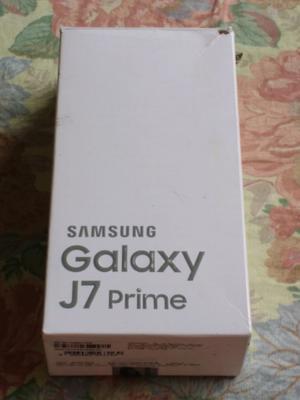 Samsung Galaxy J7 Prime con todos sus accesorios