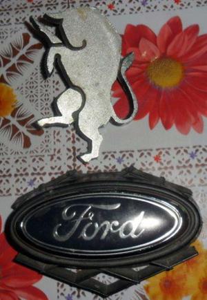 Insignia Ford Y Torino Originales