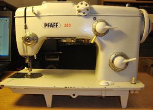 Máquina de coser PFAFF- Made in Germany- Sin pedal ni motor