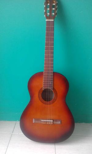 Vendo guitarra criolla