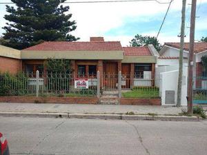 EXCELENTE CASA A LA VENTA BARRIO PEDRO PICO