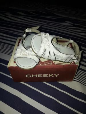 Sandalias Cheeky N°20