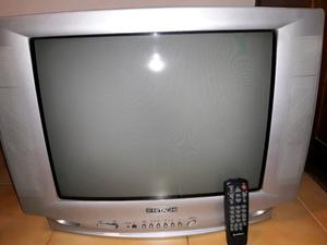 Vendo TV Hitachi 21" impecable con control remoto