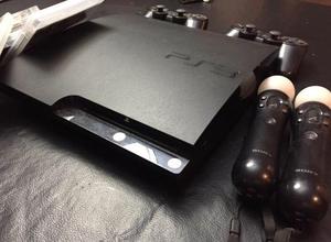 PlayStation 3 impecable con 4 juegos y 4 mandos
