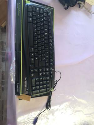 Teclado Eurocase nuevo