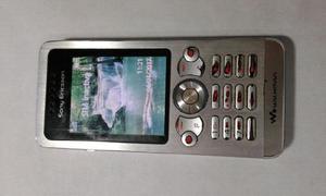 Celular Sony W302, Cámara, Bluetooth, memoria interna,