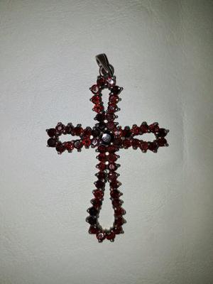 Cruz De Plata Con Granate