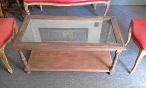 Mesa ratona de madera roble y vidrio.
